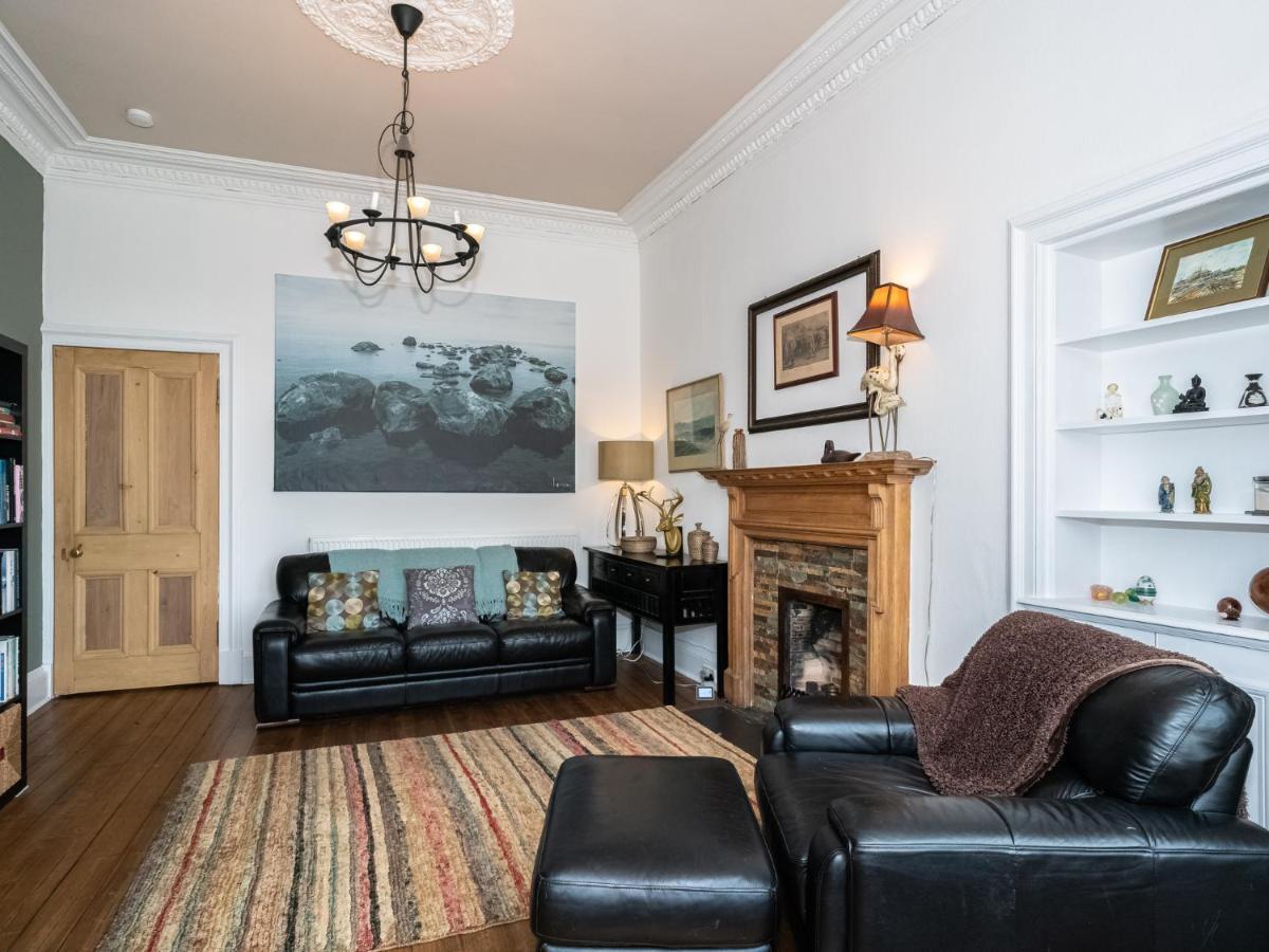 Pass The Keys Quiet 2beds Flat With High Ceilings And Great Views Apartment EDI